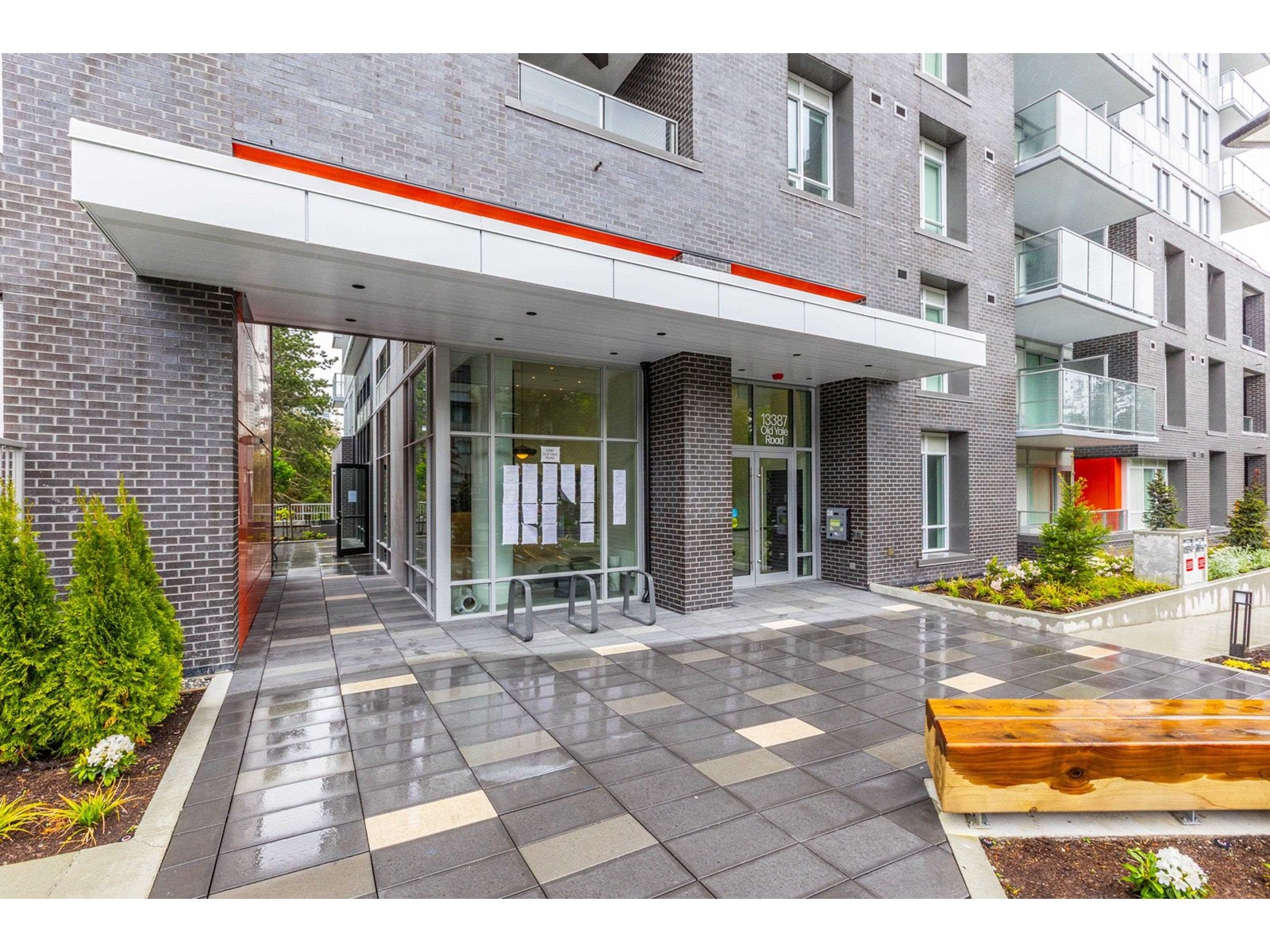 701 13387 Old Yale Road, Surrey, British Columbia  V3T 3C6 - Photo 5 - R2994434