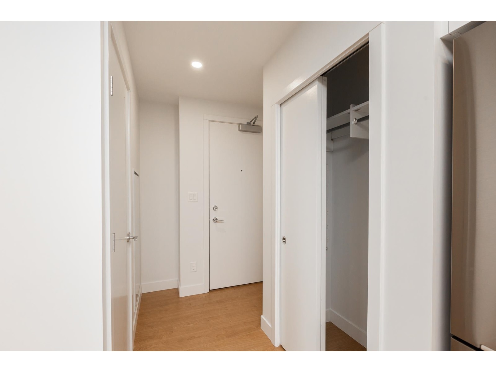 701 13387 Old Yale Road, Surrey, British Columbia  V3T 3C6 - Photo 10 - R2994434