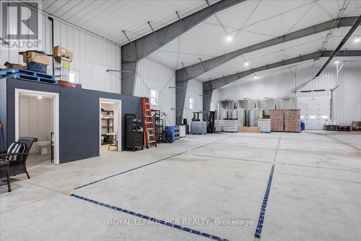 4292 Line 3, Bradford West Gwillimbury, Ontario  L0G 1W0 - Photo 10 - N12111171