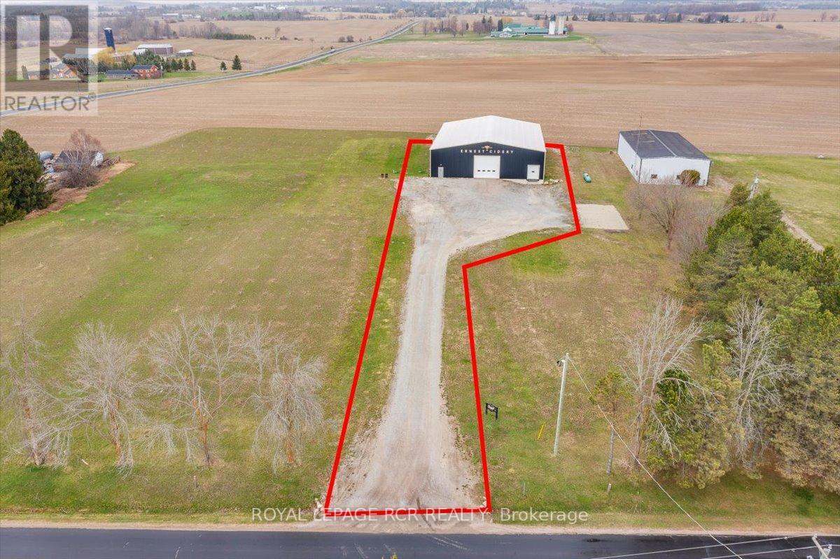 4292 Line 3, Bradford West Gwillimbury, Ontario  L0G 1W0 - Photo 2 - N12111171