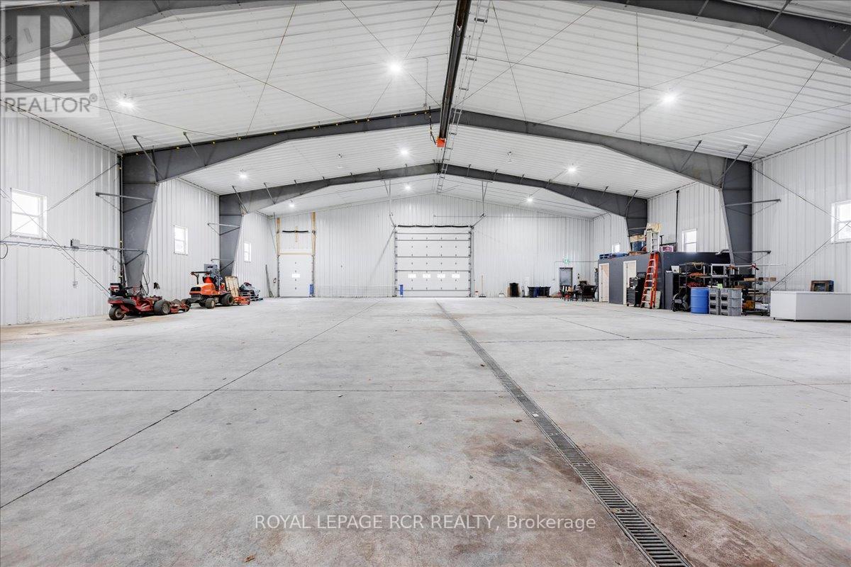 4292 Line 3, Bradford West Gwillimbury, Ontario  L0G 1W0 - Photo 7 - N12111171