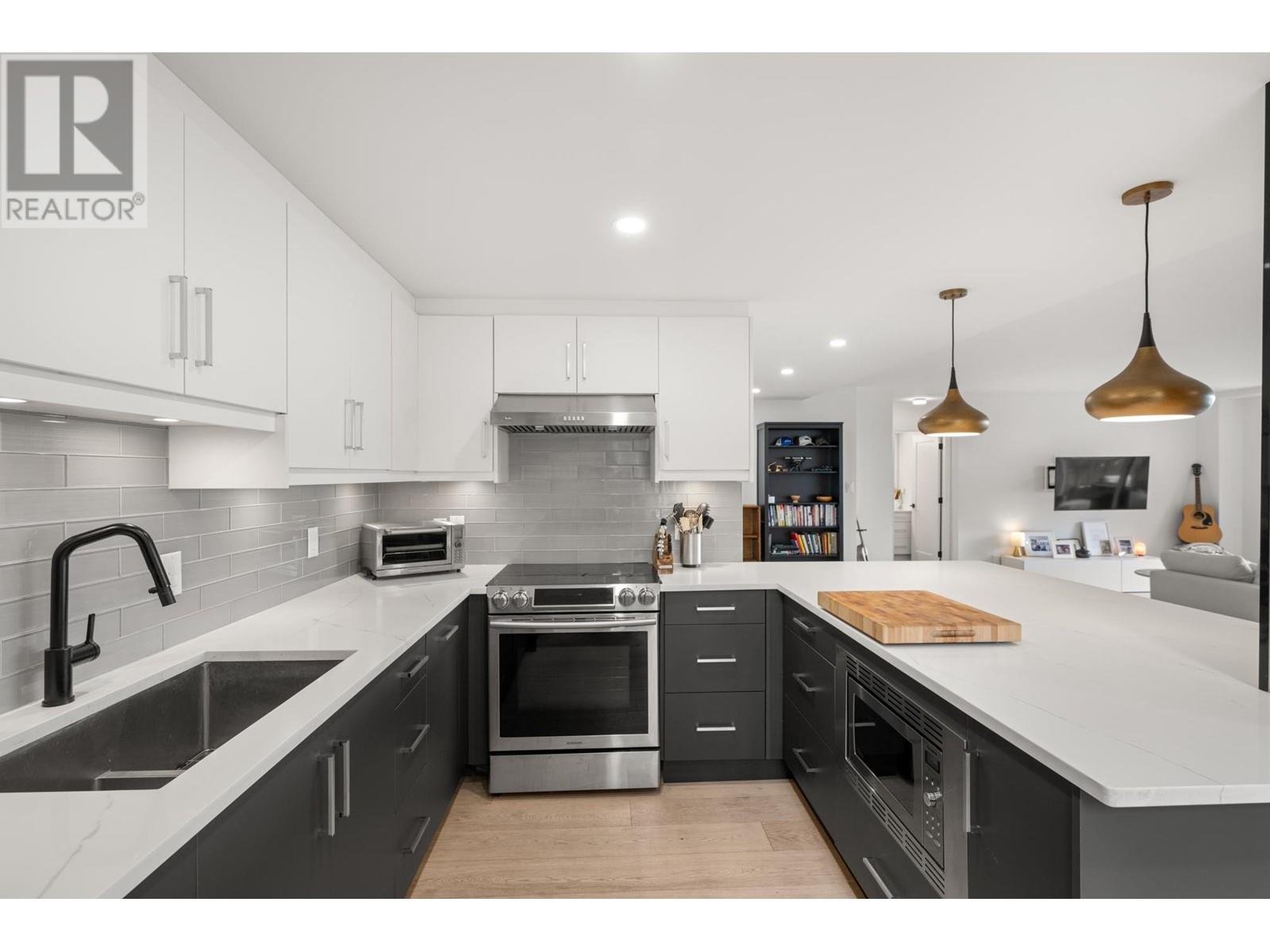 409 1350 View Crescent, Tsawwassen, British Columbia  V4L 2K3 - Photo 12 - R2995562