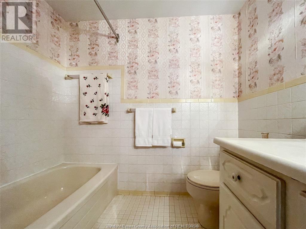 3770 Huntington, Windsor, Ontario  N9E 3W8 - Photo 18 - 25010371