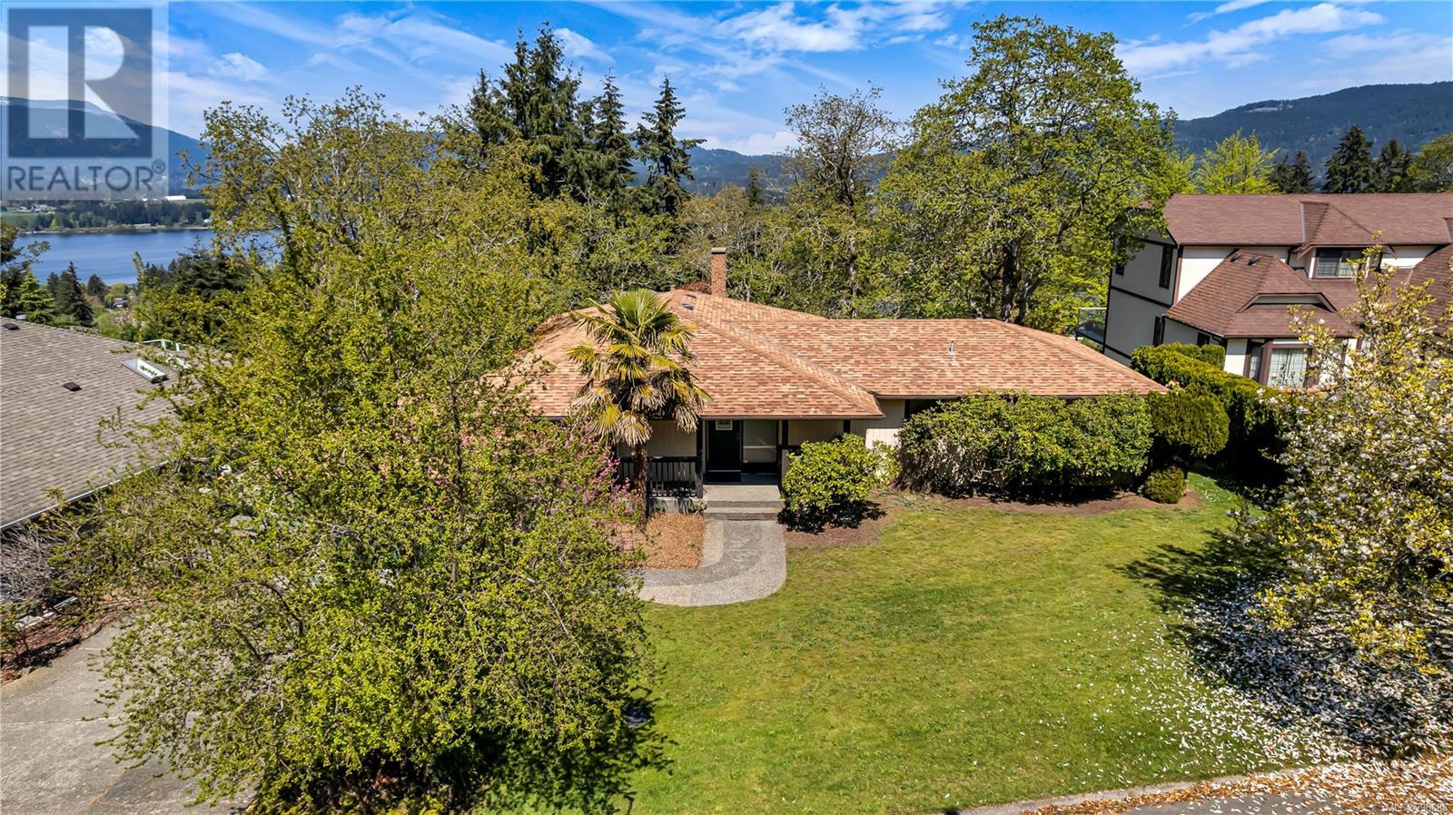 Property at 1469 Haida Rd image 1