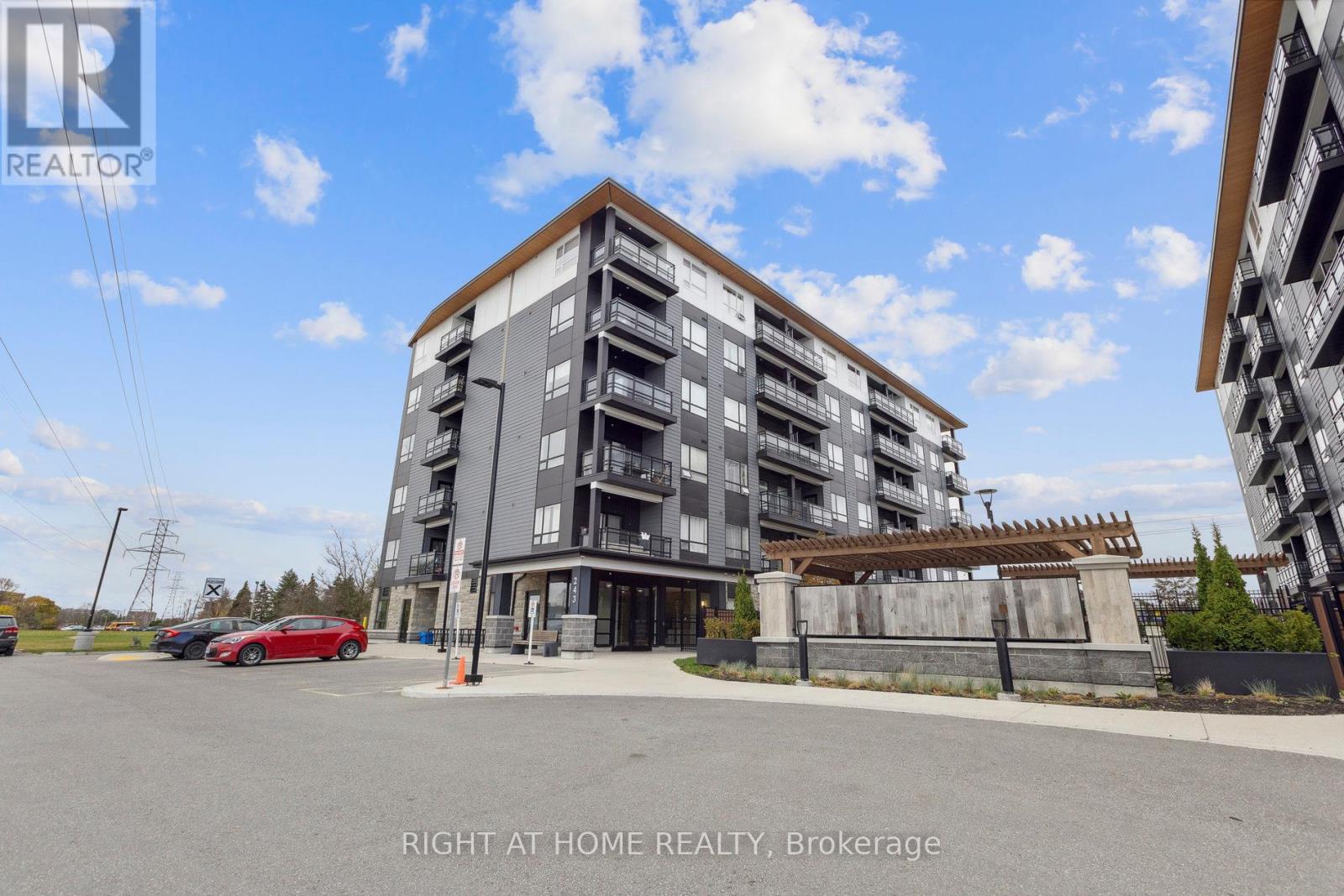 608 - 243 Northfield Drive E, Waterloo, Ontario  N2K 0H2 - Photo 3 - X12111138