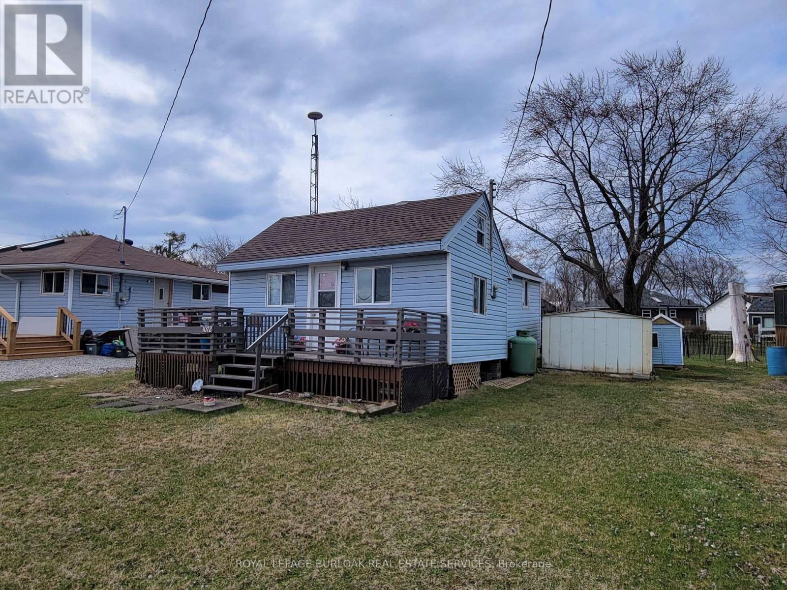 1072 Lakeshore Road, Haldimand, Ontario  N0A 1P0 - Photo 2 - X12111160