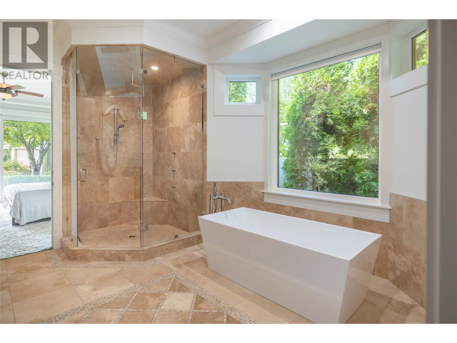 3908 Bluebird Road Kelowna Photo 18