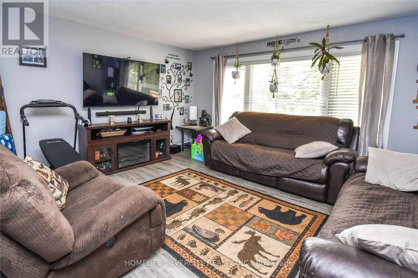 4498 Sunnidale Concession 2 Road, Clearview, Ontario  L0M 1N0 - Photo 4 - S12092837