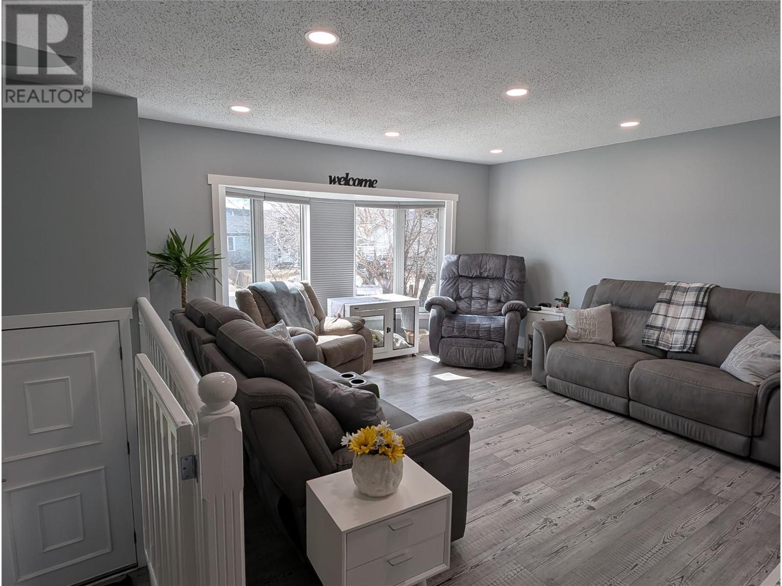1532 109 Avenue, Dawson Creek, British Columbia  V1G 2V2 - Photo 3 - 10344690