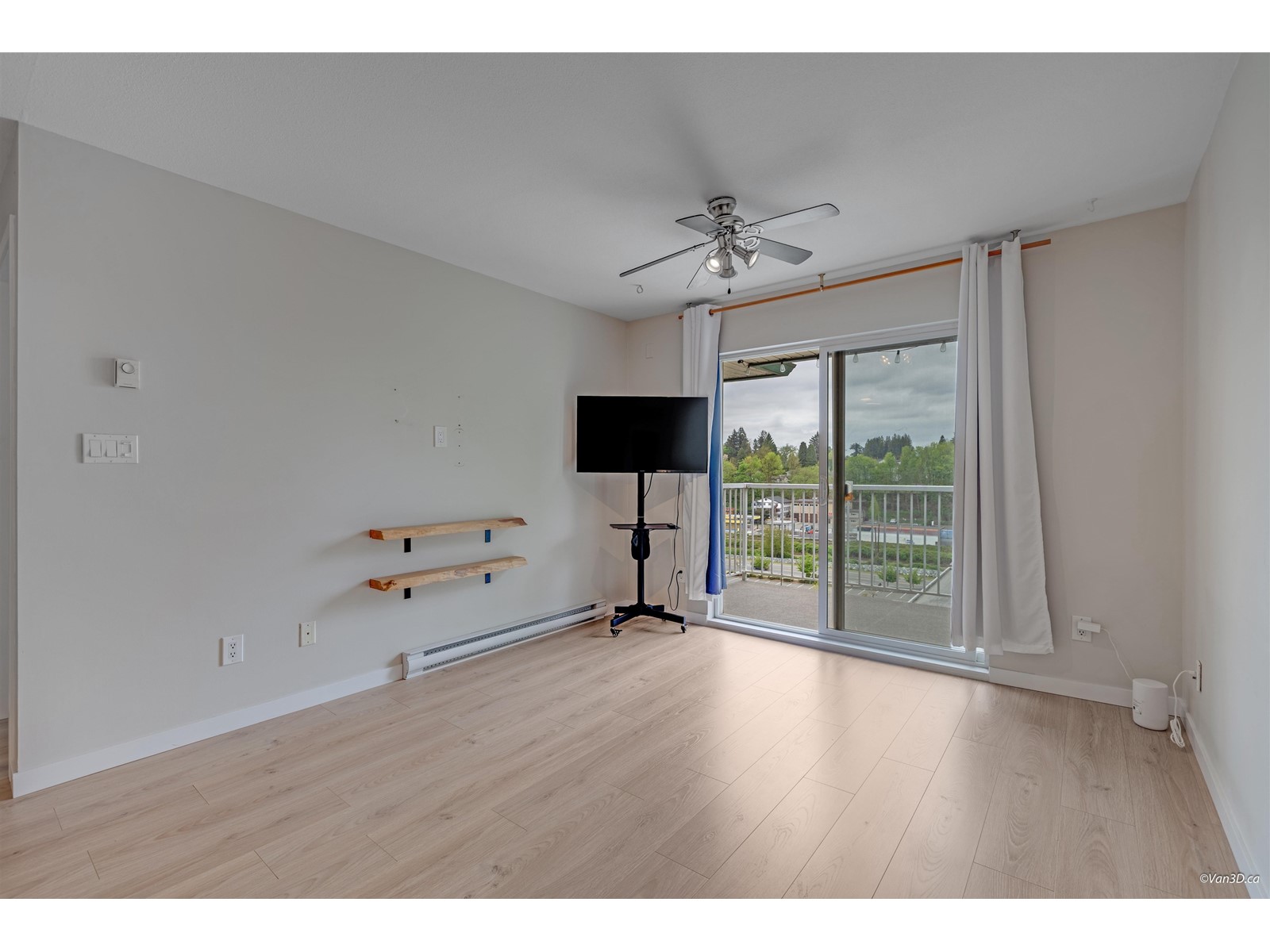 409 33960 Old Yale Road, Abbotsford, British Columbia  V2S 2J9 - Photo 5 - R2994733