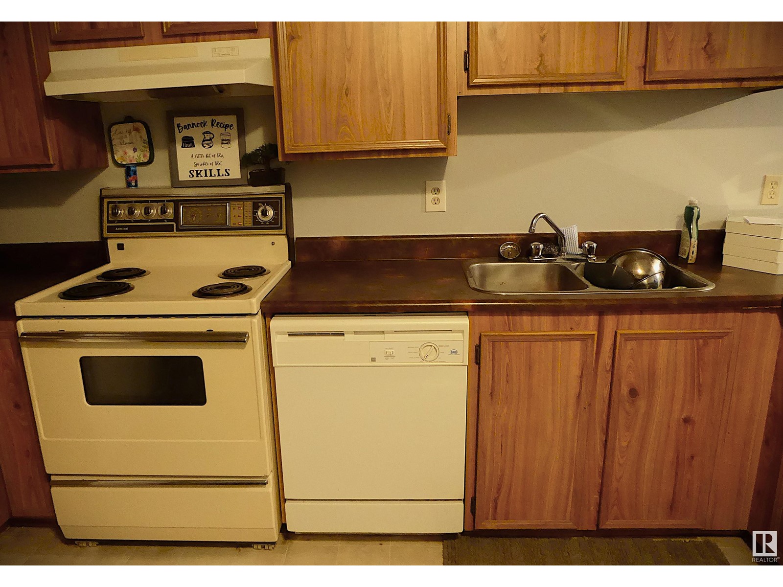 Property at #305A 12404 161 AV NW image 5