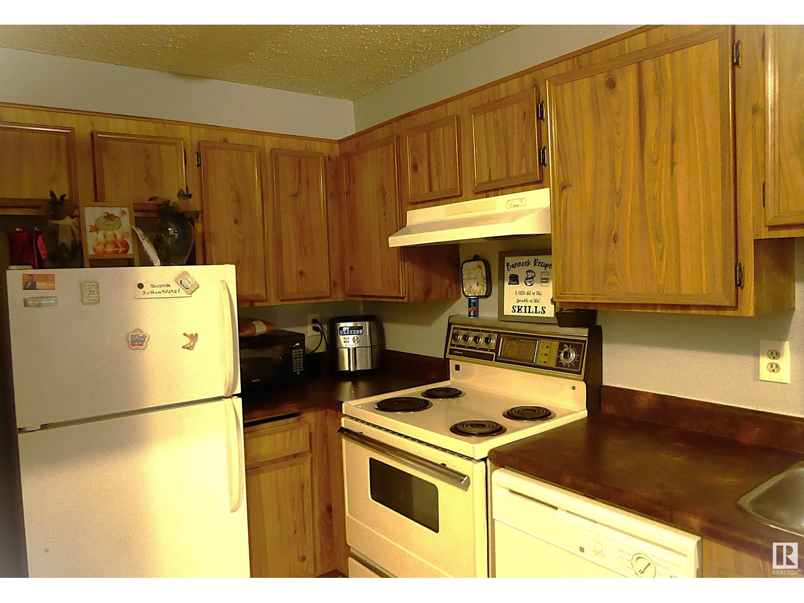 Property at #305A 12404 161 AV NW image 4