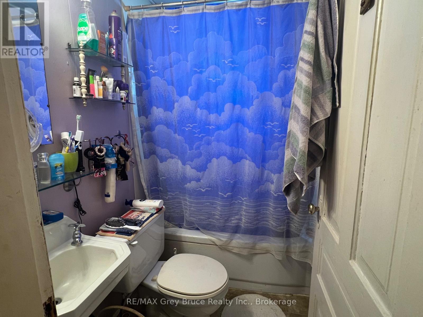 2 Mary Street, Brockton, Ontario  N0G 2V0 - Photo 14 - X12111266