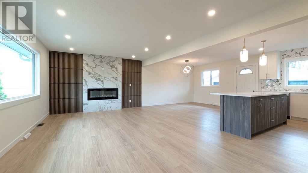 Property at 103 Haverhill Road SW image 4