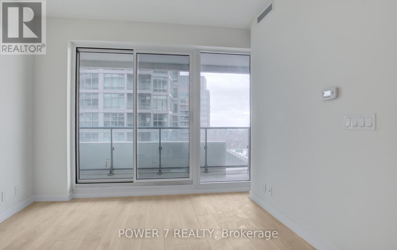 2807 - 2221 Yonge Street, Toronto, Ontario  M4S 2B4 - Photo 8 - C12111271