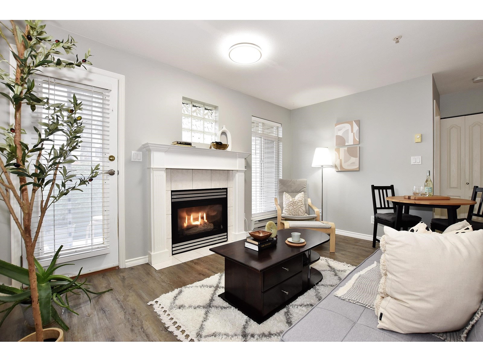 Property at 214 32085 GEORGE FERGUSON WAY image 1