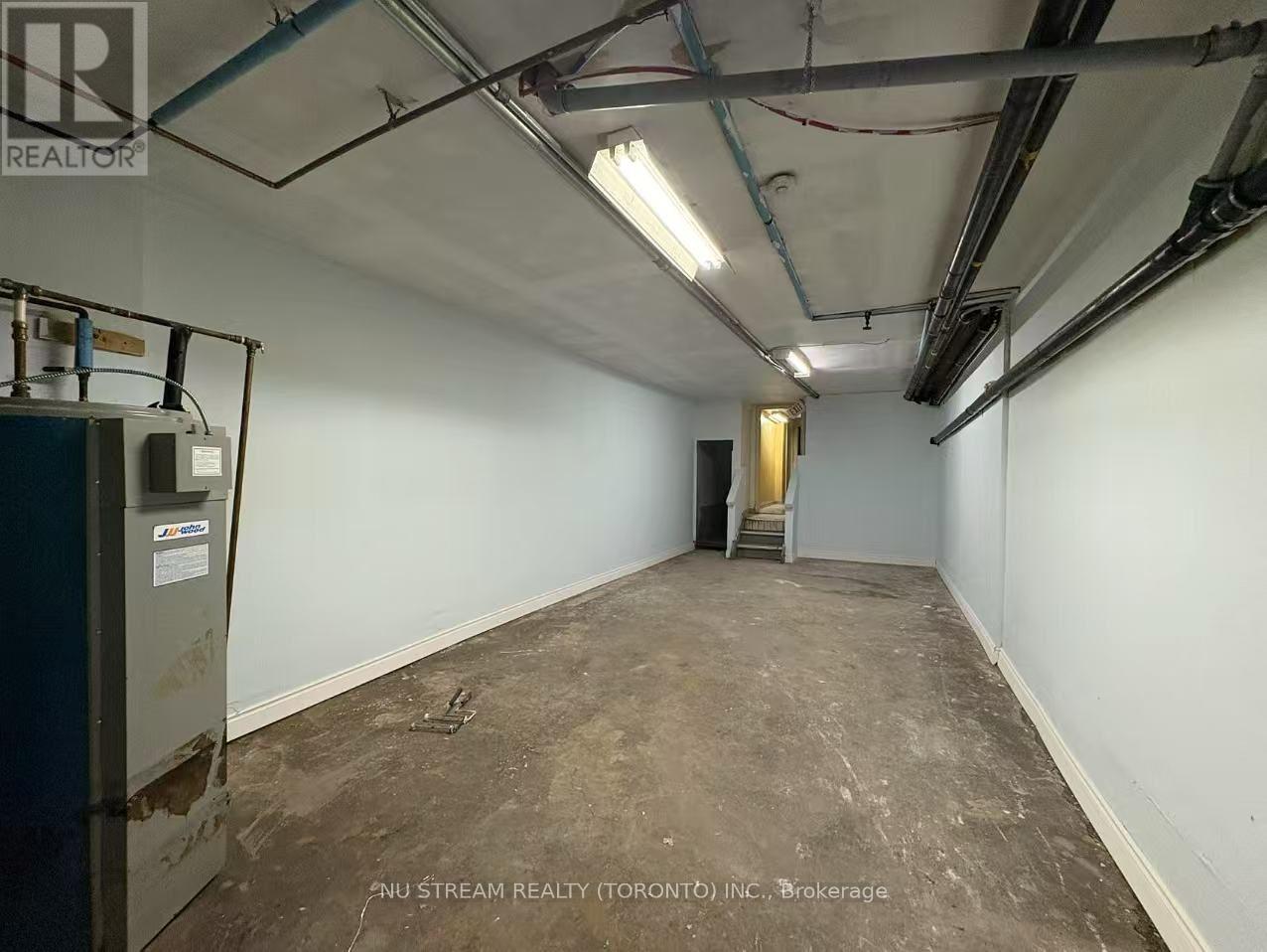 688 Gerrard Street, Toronto, Ontario  M4M 1Y3 - Photo 11 - E12111179
