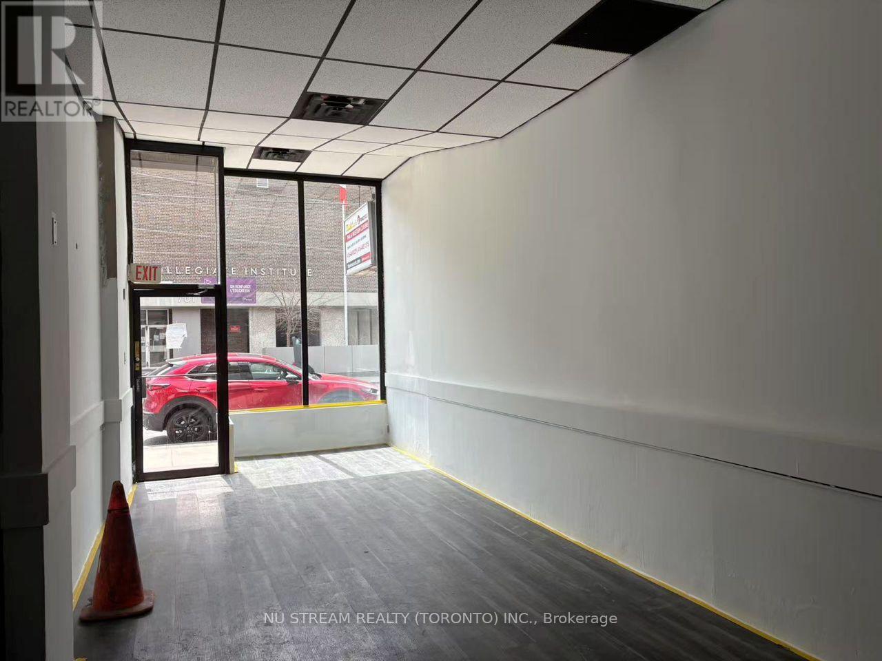 688 Gerrard Street, Toronto, Ontario  M4M 1Y3 - Photo 2 - E12111179