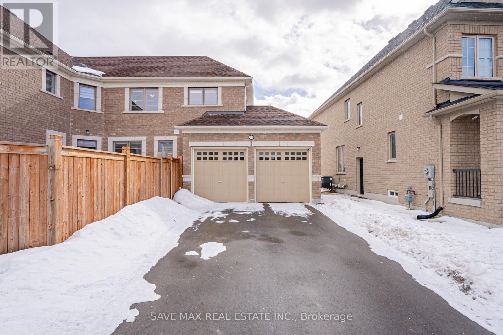 Property at 2576 BANDSMAN CRESCENT image 2