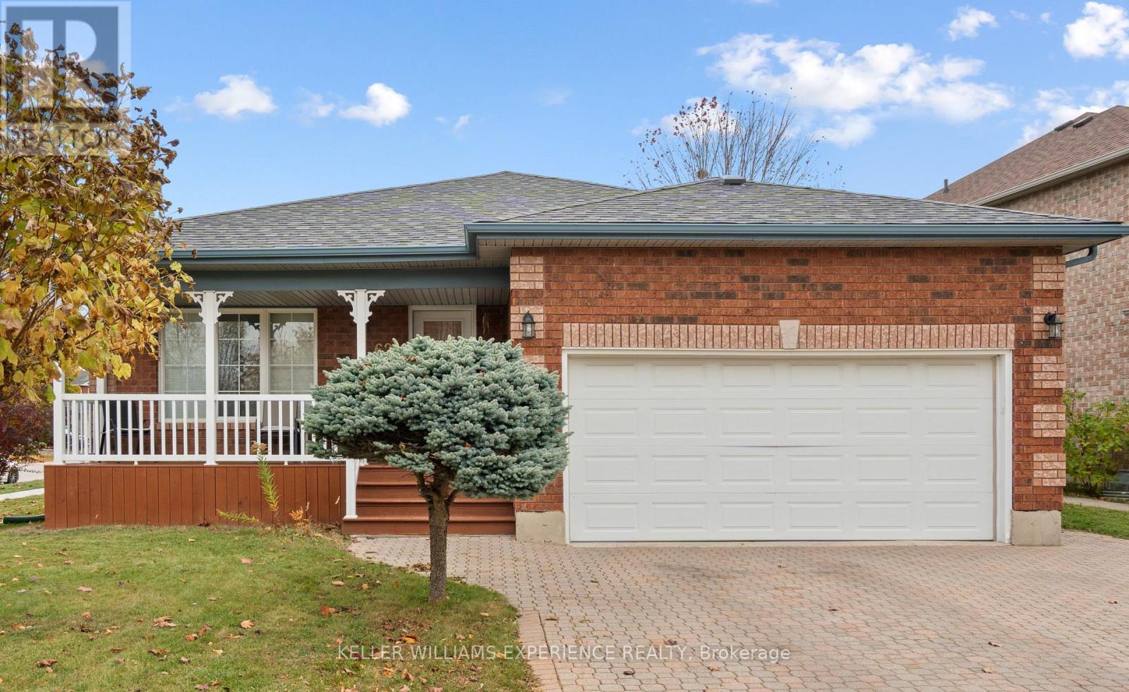 62 Mapleton Avenue, Barrie, Ontario  L4N 7L6 - Photo 1 - S12111268