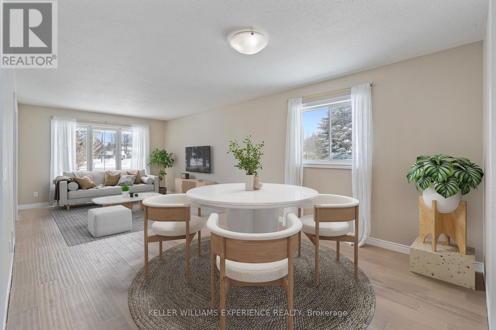 62 Mapleton Avenue, Barrie, Ontario  L4N 7L6 - Photo 11 - S12111268