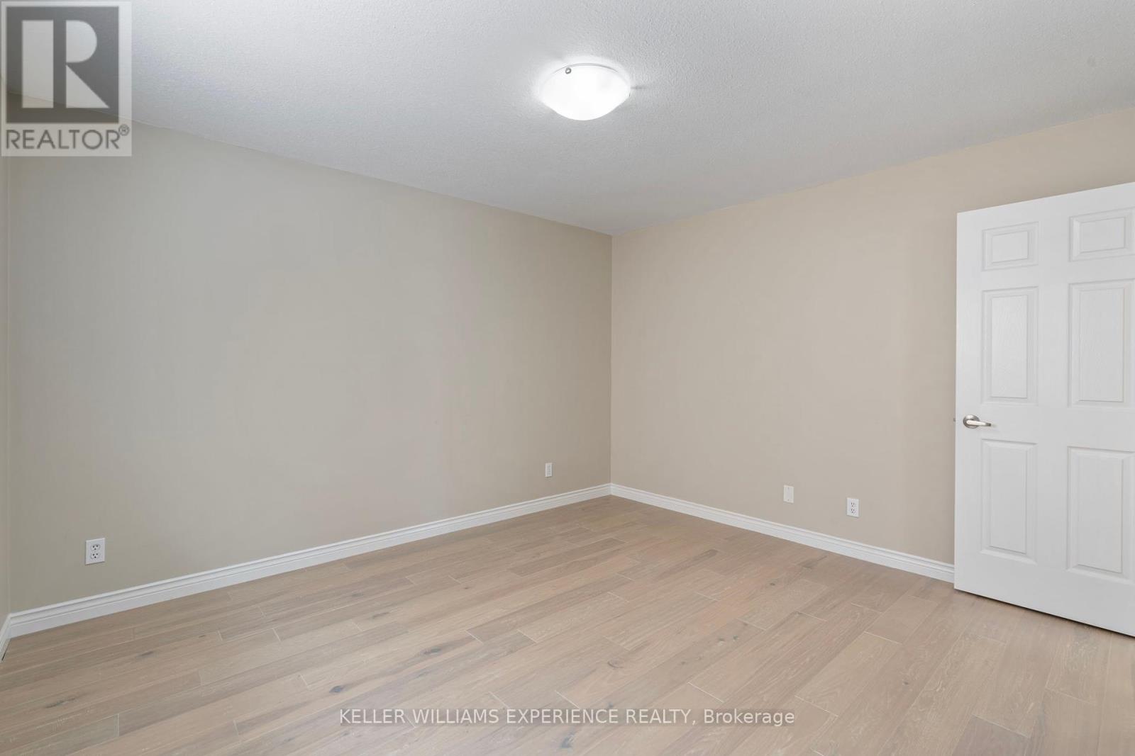 62 Mapleton Avenue, Barrie, Ontario  L4N 7L6 - Photo 26 - S12111268