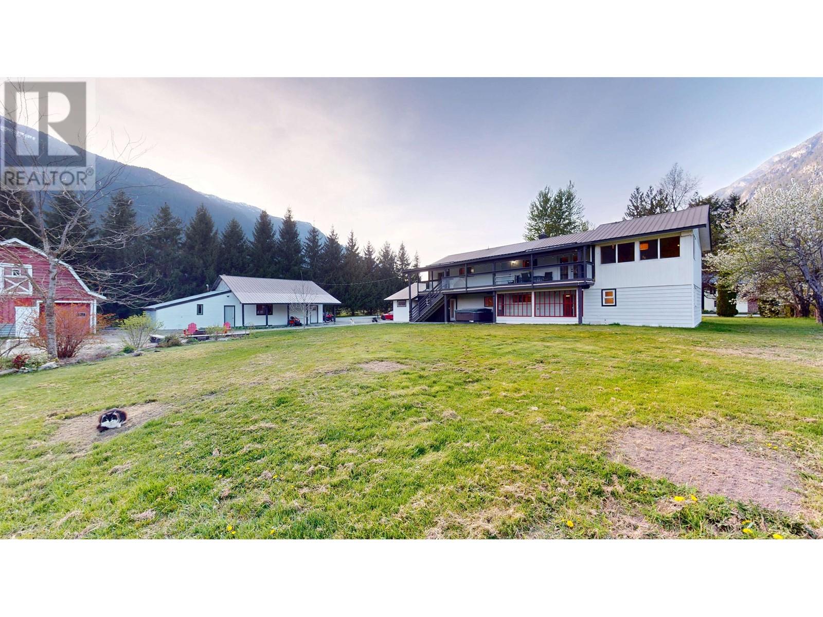 884 ERICKSON ROAD, pemberton, British Columbia V0N2L2