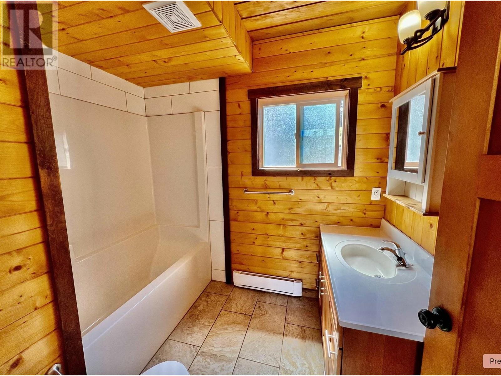 6299 Mulligan Drive, Horse Lake, British Columbia  V0K 2E3 - Photo 16 - R2991491