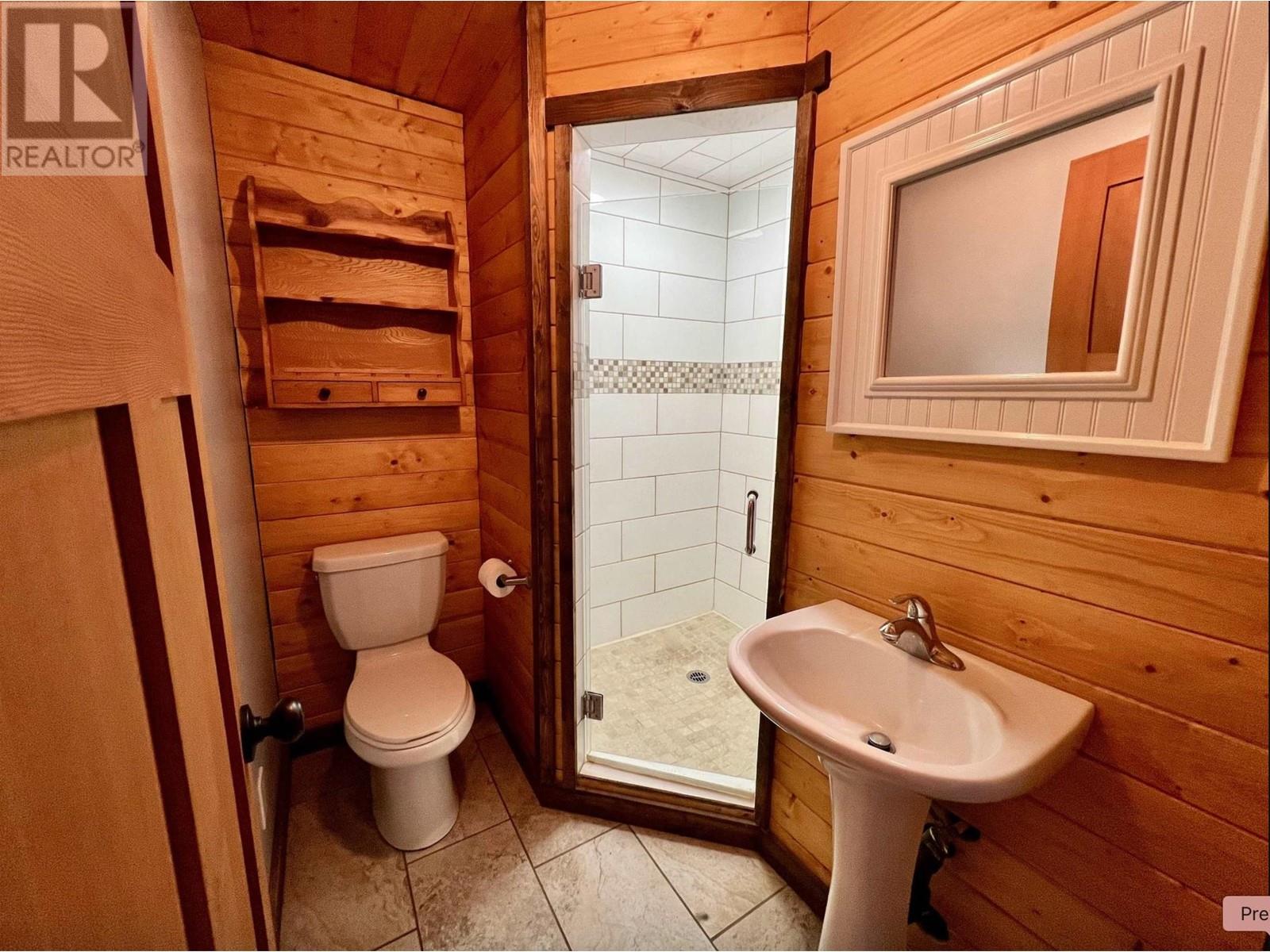 6299 Mulligan Drive, Horse Lake, British Columbia  V0K 2E3 - Photo 13 - R2991491