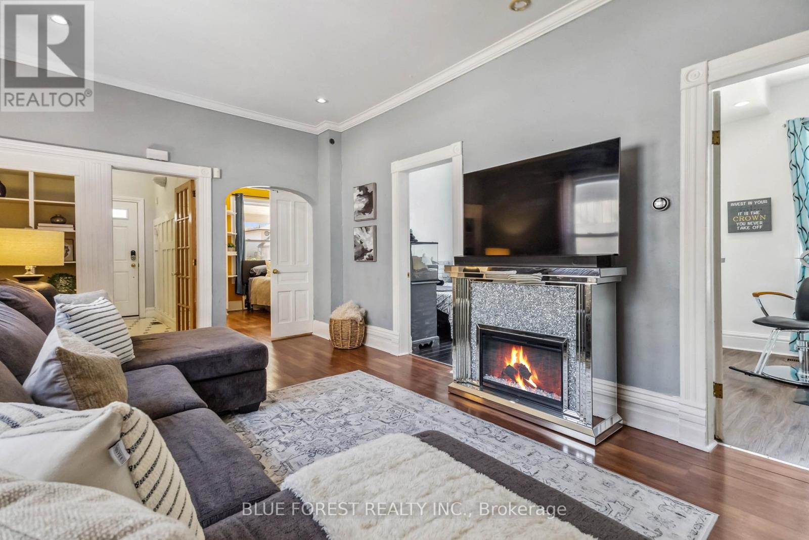 Photo 10 of 46 for 476 Emery Street E