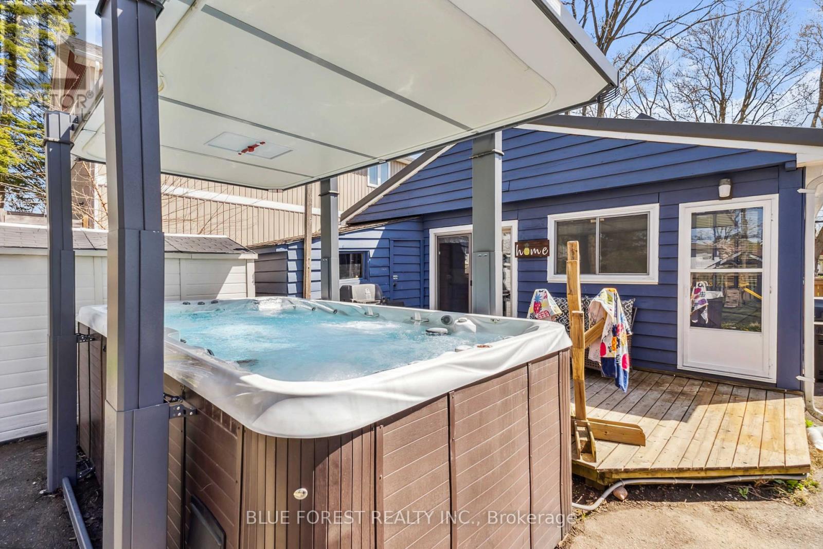 Photo 44 of 46 for 476 Emery Street E