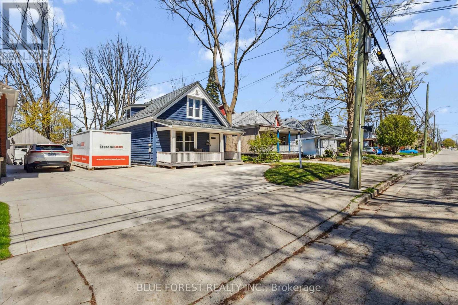 Photo 46 of 46 for 476 Emery Street E