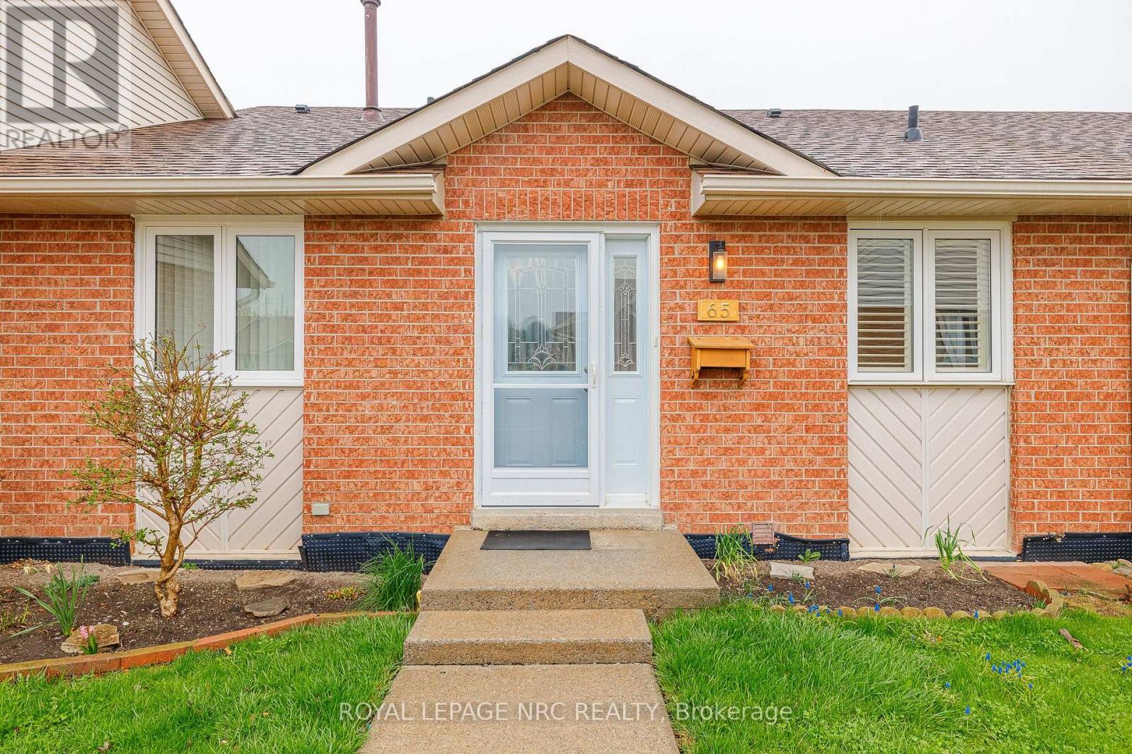 65 - 122 Bunting Road, St. Catharines, Ontario  L2P 3X7 - Photo 1 - X12111314