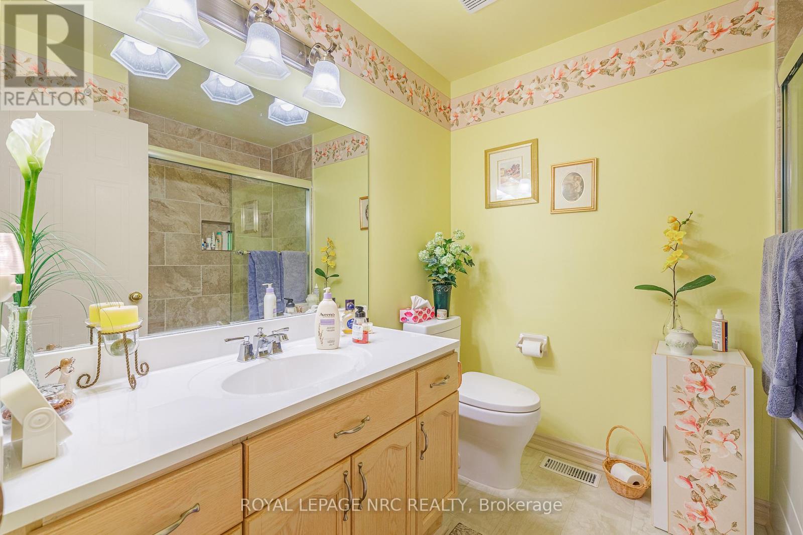 65 - 122 Bunting Road, St. Catharines, Ontario  L2P 3X7 - Photo 8 - X12111314