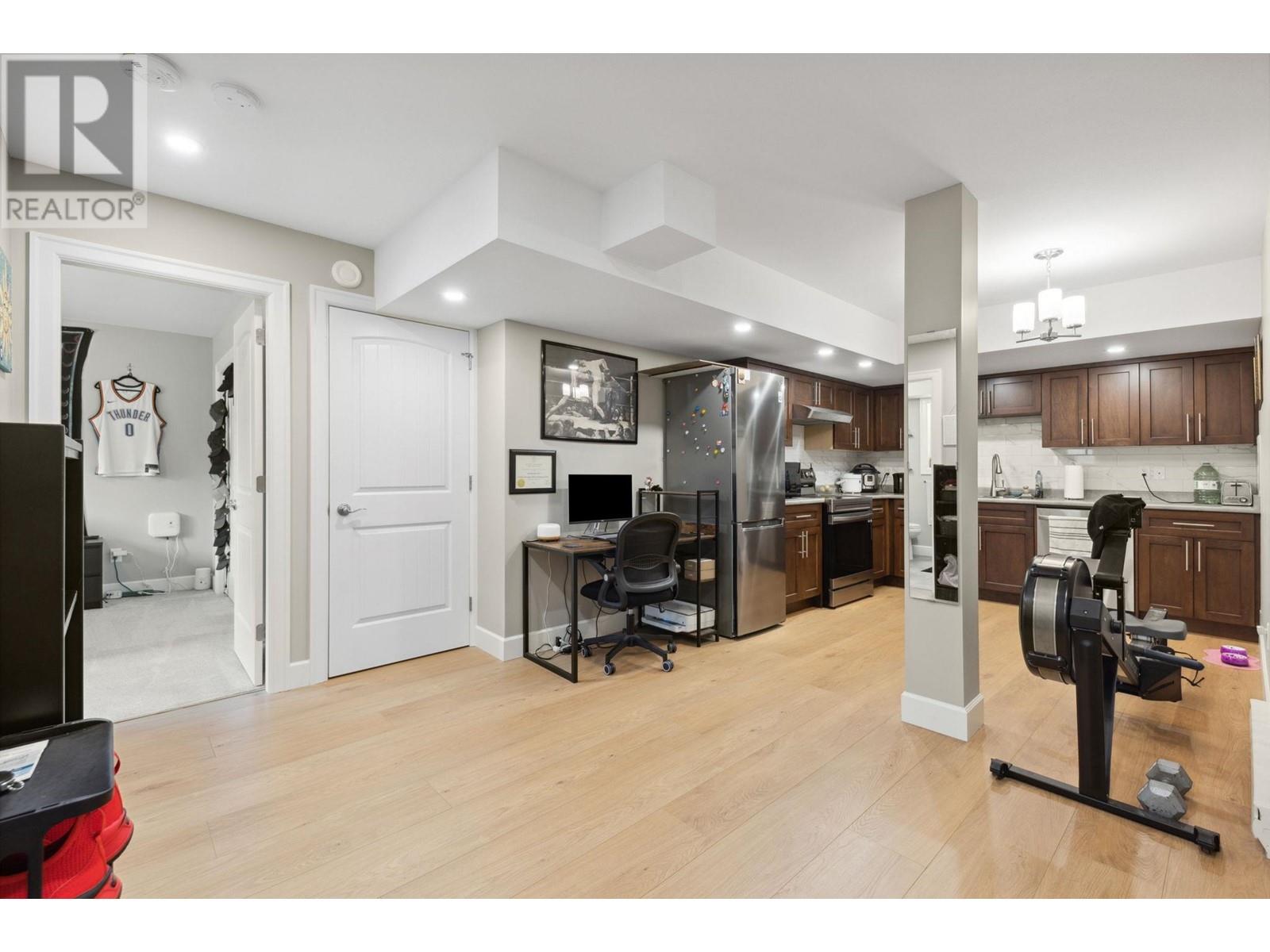 3312 Mctavish Court, Coquitlam, British Columbia  V3E 2Z7 - Photo 24 - R2995932
