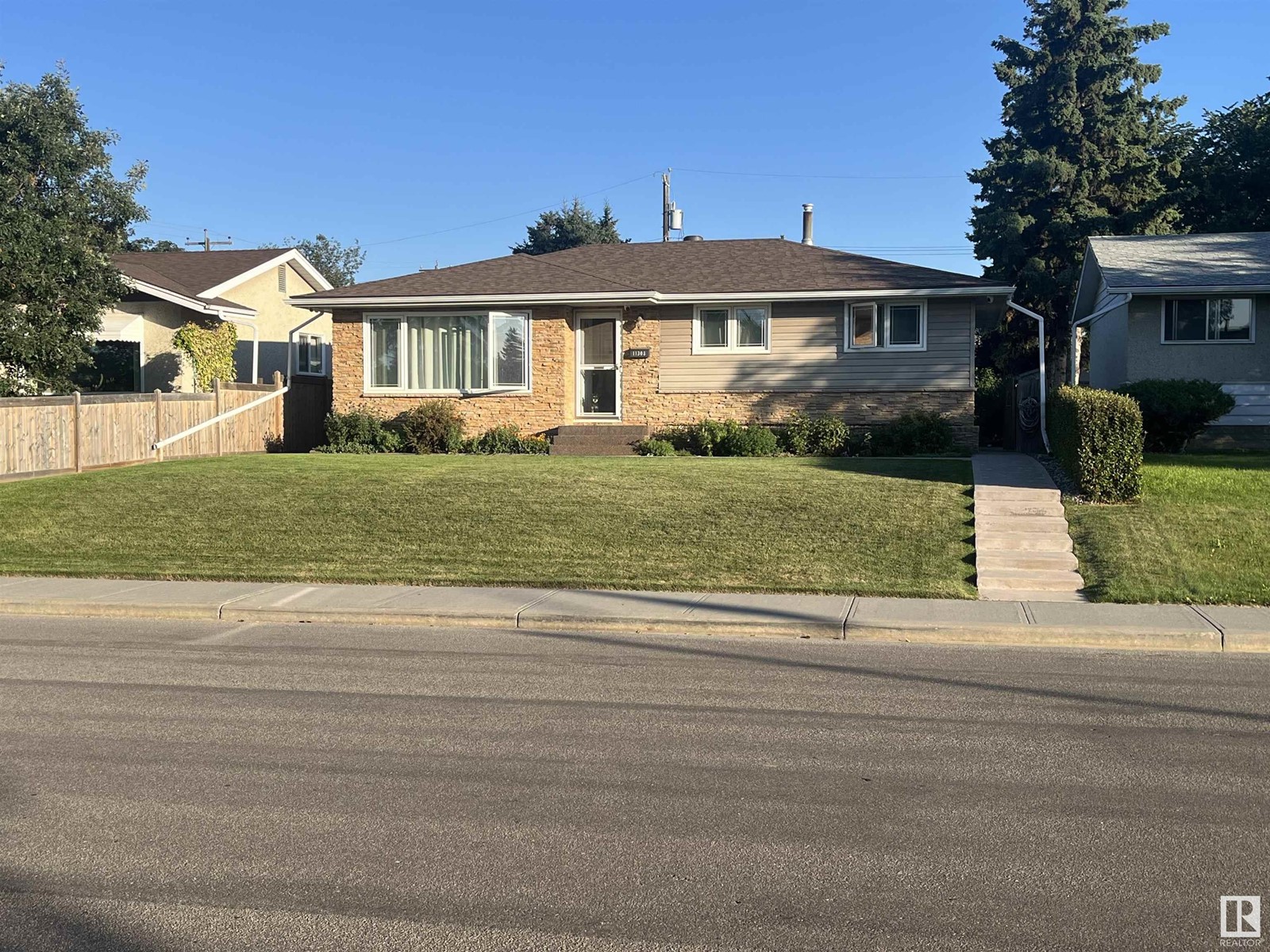 Property at 11308 57 AV NW image 1