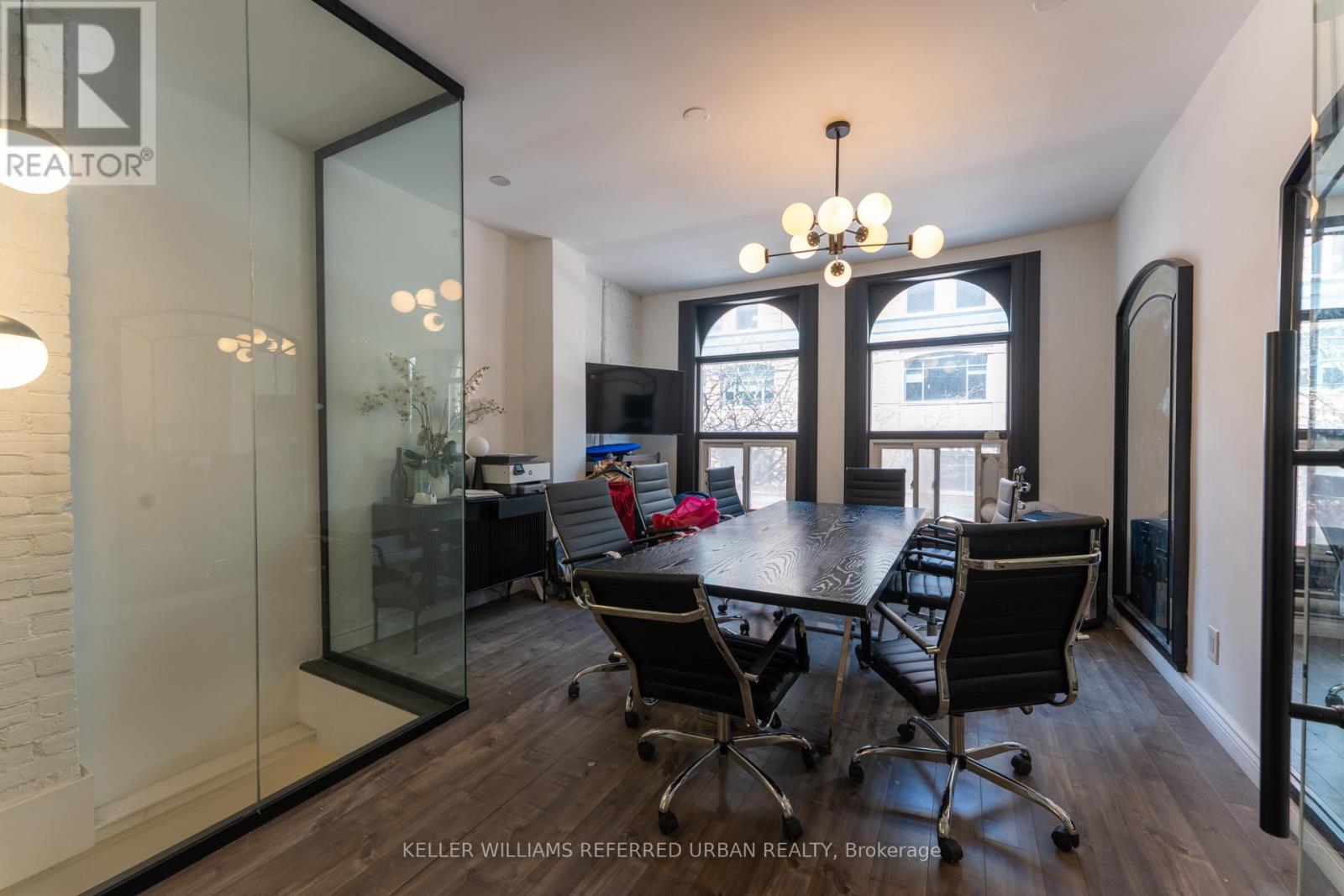Upper - 567 King Street W, Toronto, Ontario  M5V 1M1 - Photo 1 - C12111306