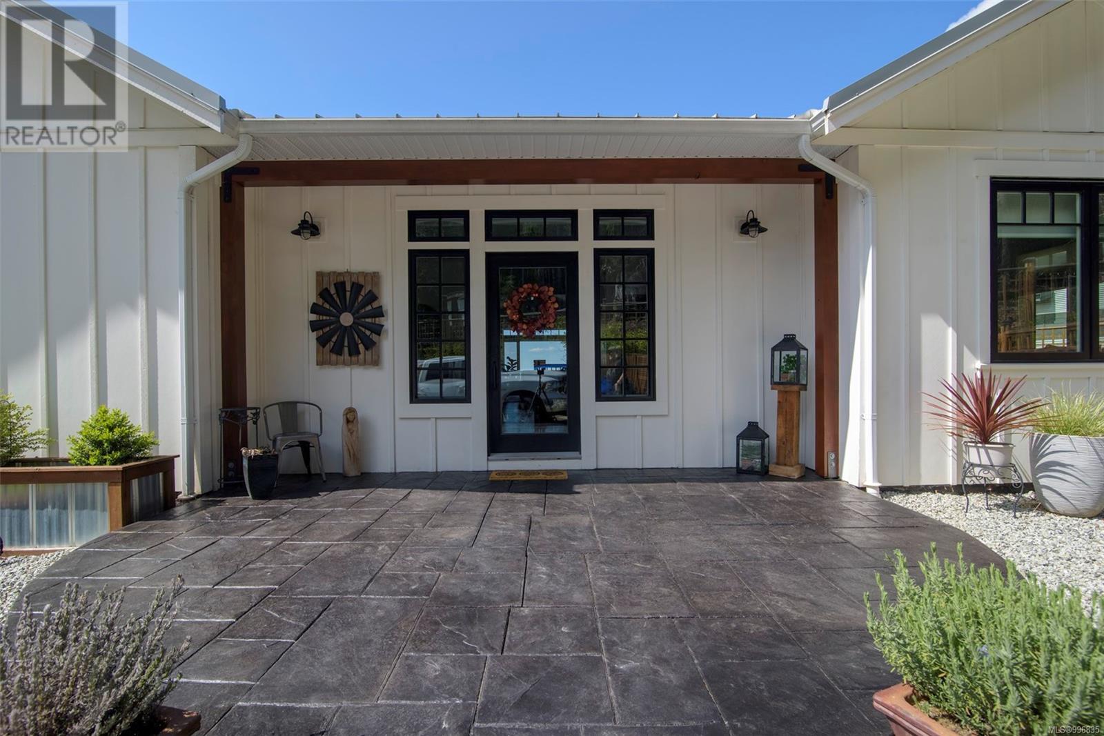 Property at 347 Collins Rd image 3