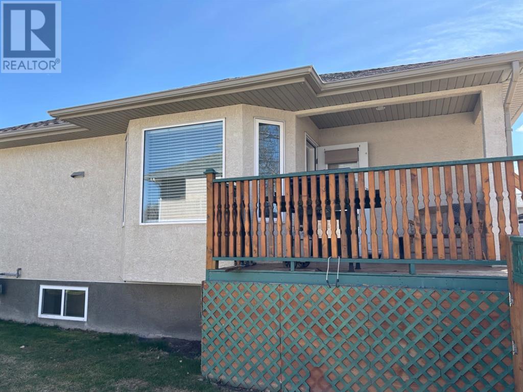 10 Centennial Place, Magrath, Alberta  T0K 1J0 - Photo 37 - A2215674