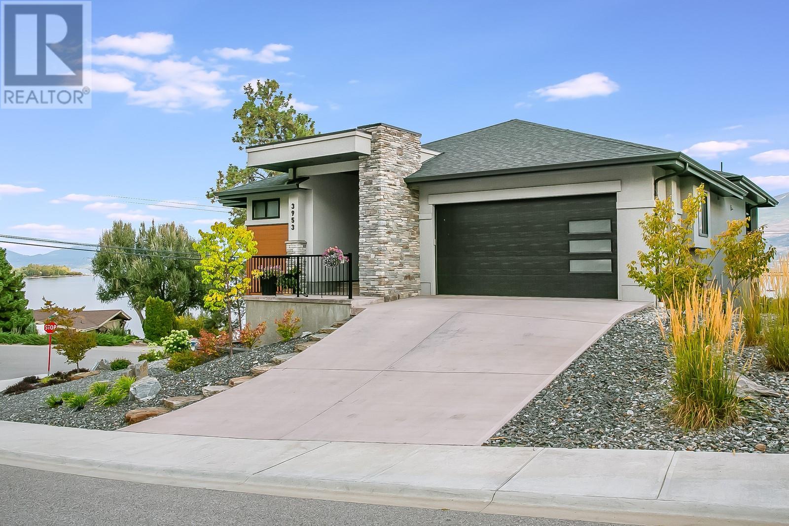 3953 Beachview Drive, West Kelowna, British Columbia  V4T 2K1 - Photo 8 - 10345309