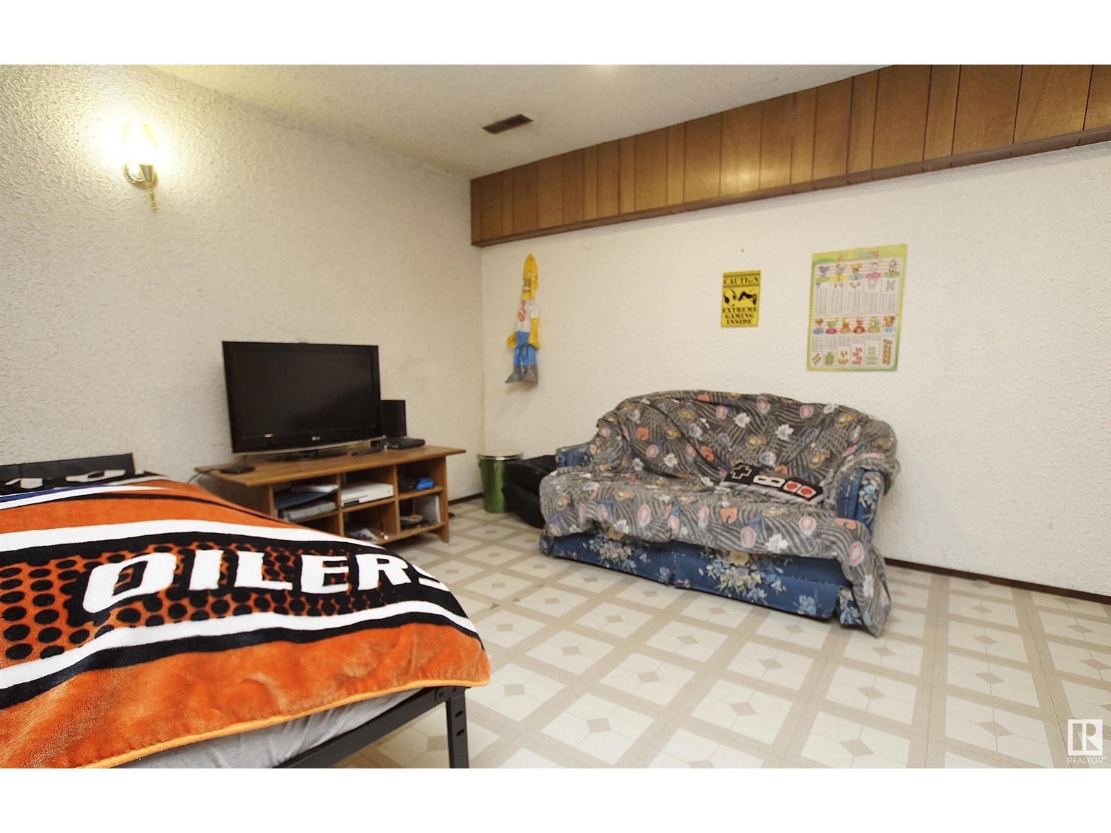 8318 122 Av Nw, Edmonton, Alberta  T5B 4M7 - Photo 19 - E4425854