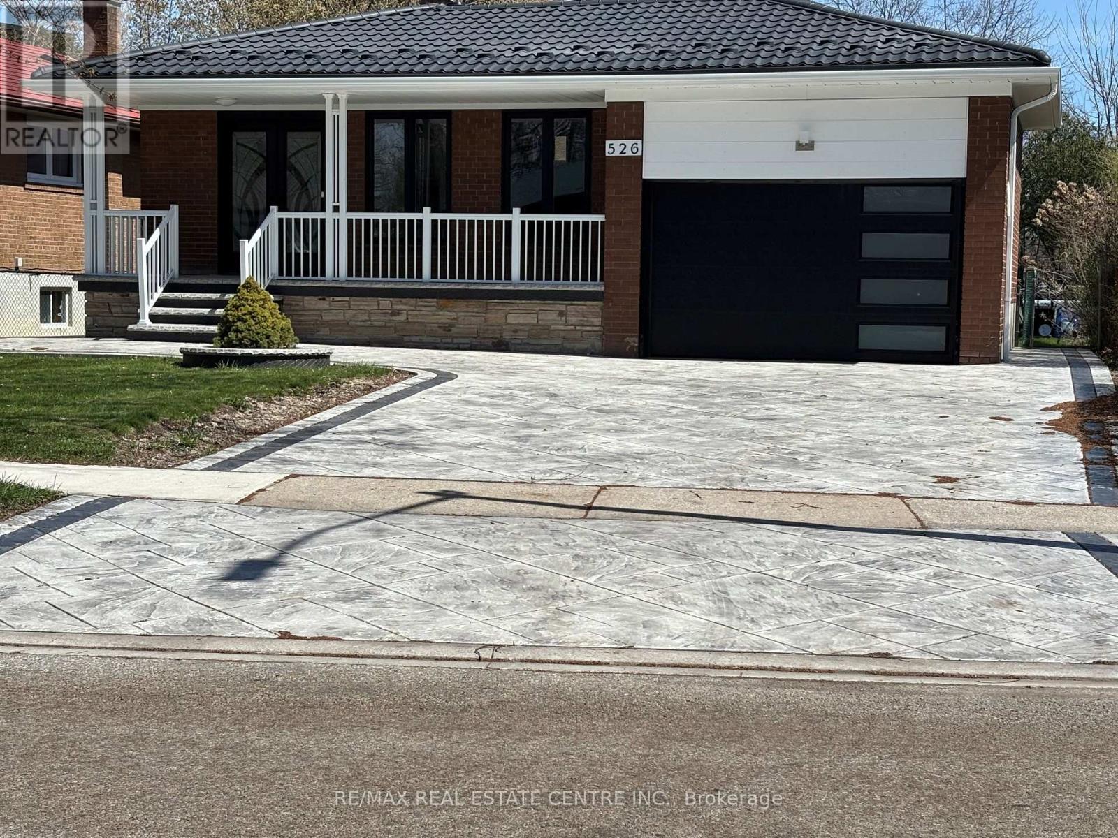 Property at 526 SELSEY DRIVE image 2