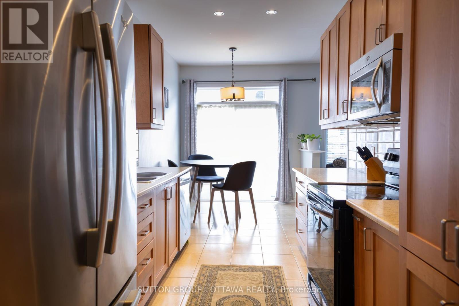 654 Moorpark Avenue, Ottawa, Ontario  K2M 0H8 - Photo 13 - X12110532