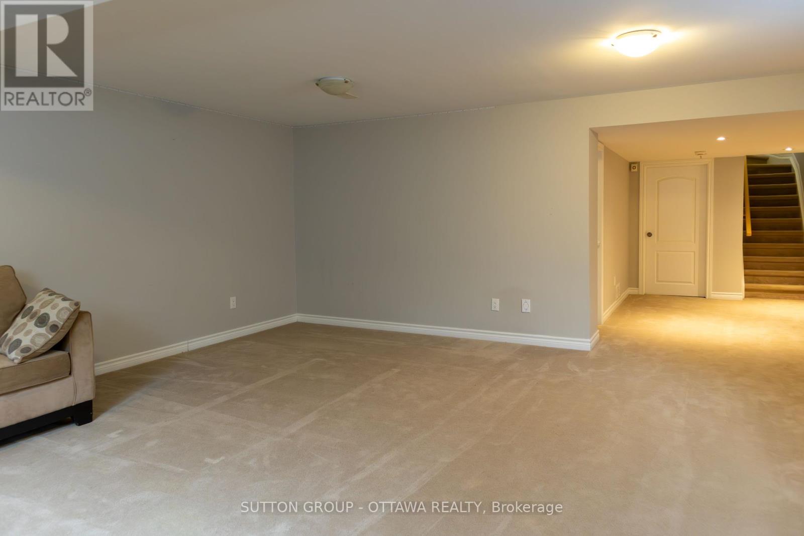 654 Moorpark Avenue, Ottawa, Ontario  K2M 0H8 - Photo 31 - X12110532