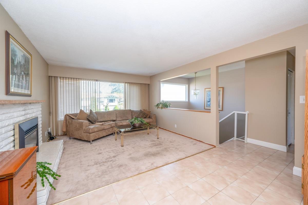 Property at 11496 85A AVENUE image 5