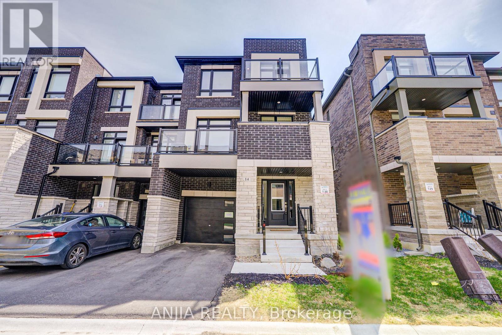 Property at 14 RILEY REED LANE image 4
