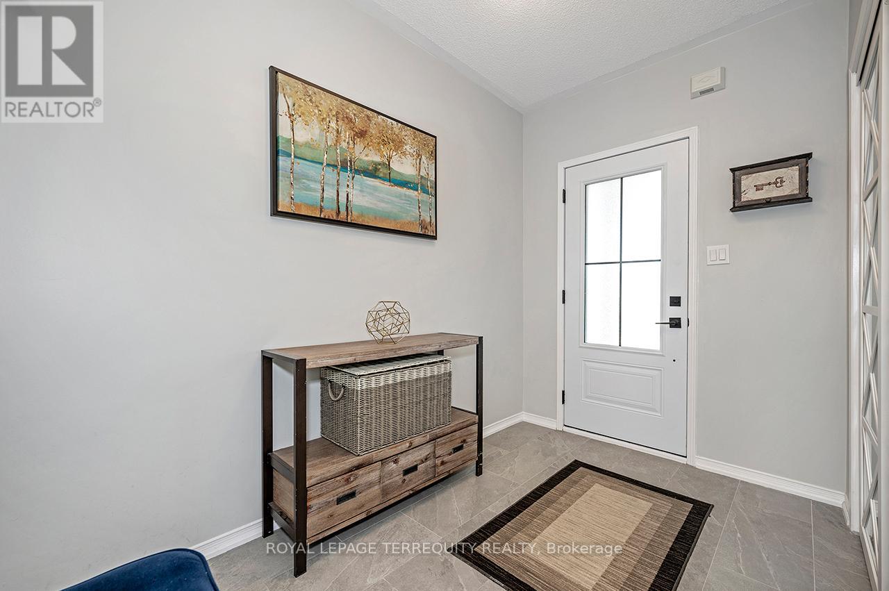 Property at 9 KALMAR CRESCENT image 5