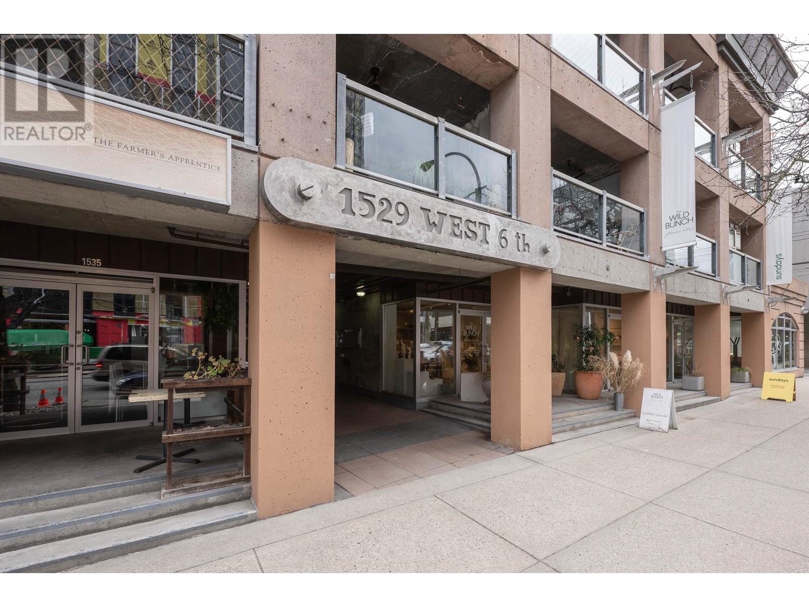 219 1529 W 6th Avenue, Vancouver, British Columbia  V6J 1R1 - Photo 2 - R2995959