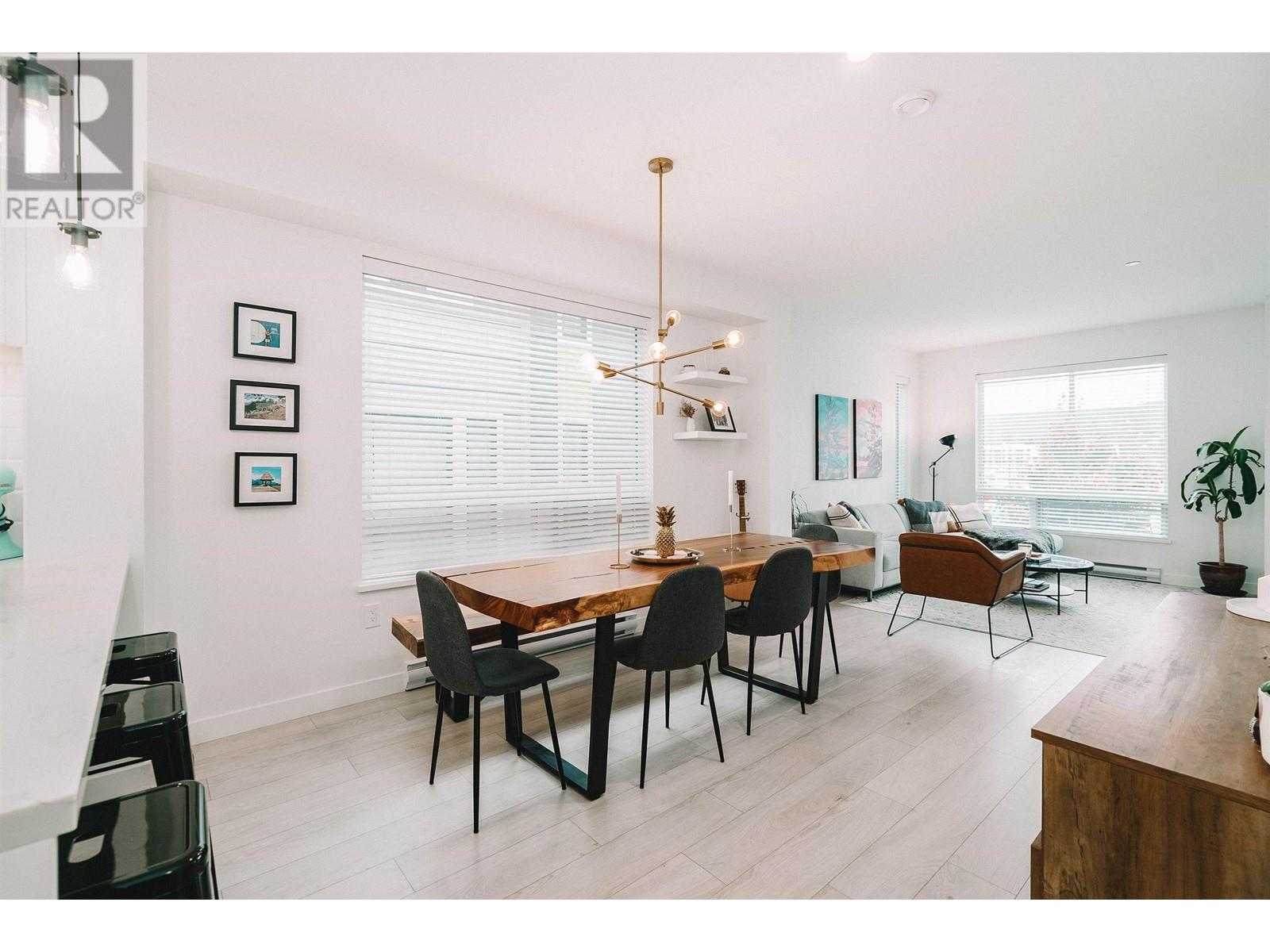 301 3105 St George Street, Port Moody, British Columbia  V3H 0J7 - Photo 9 - R2995991