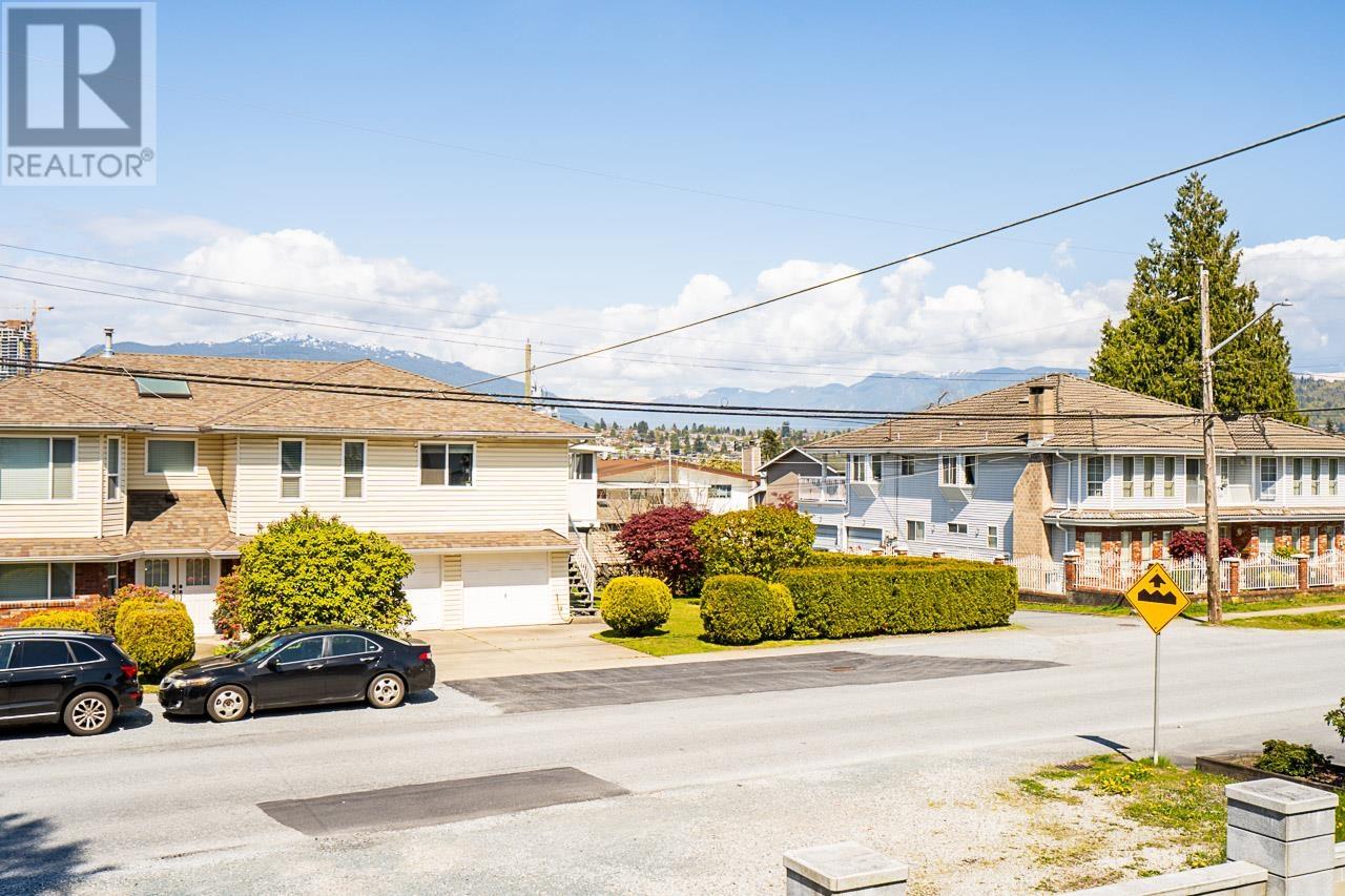 5210 Laurel Street, Burnaby, British Columbia  V5G 1N2 - Photo 10 - R2995963